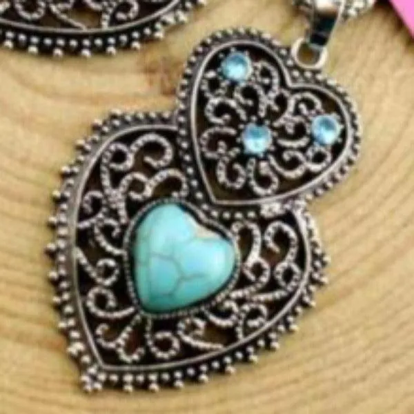 Betsey Johnson Turquoise (faux) Heart Pendant Necklace & Earrings