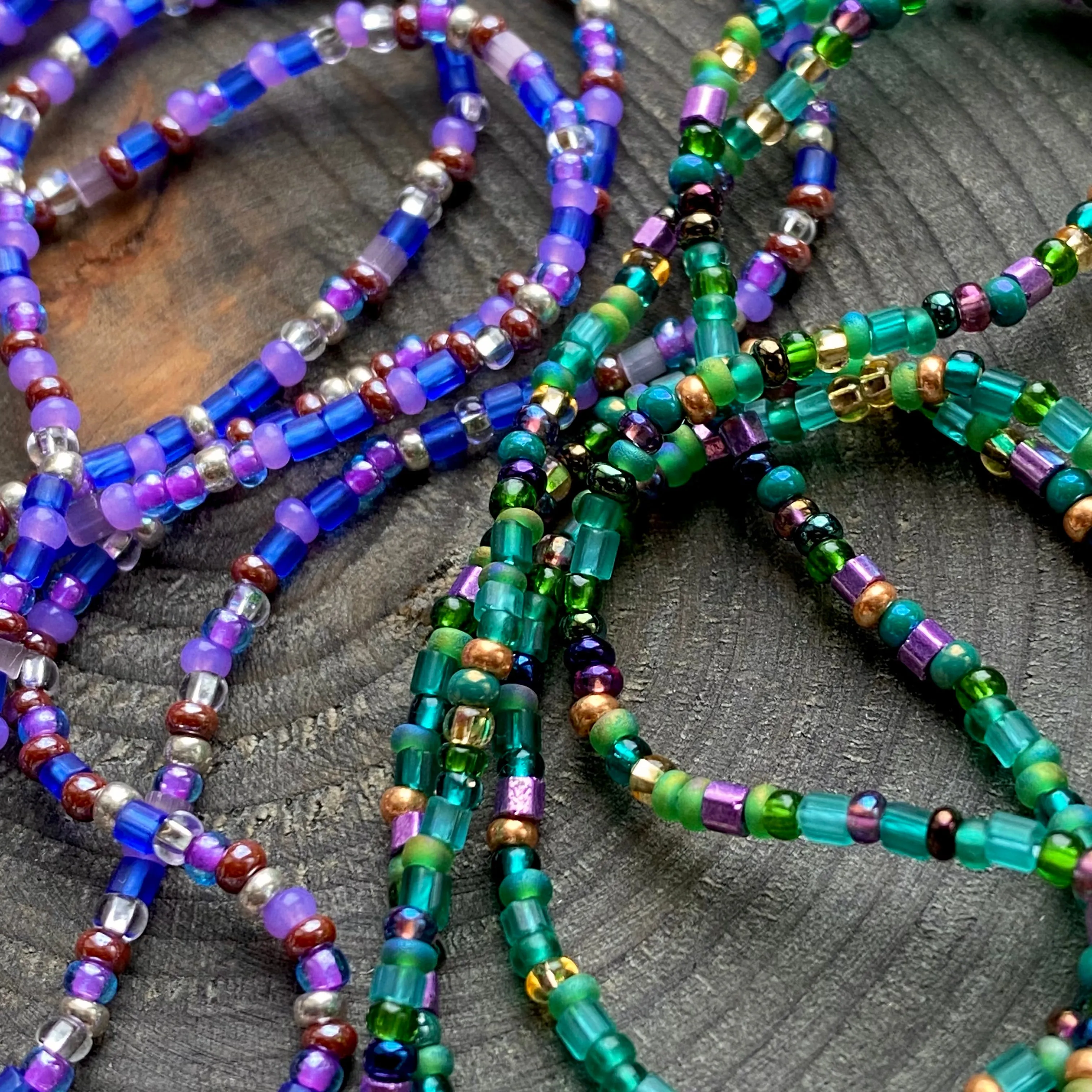 Boho Confetti Glasses chain, Emerald Purple seed beaded eyeglass chain, Hippie Bohemian eye glass chain, Cute chain, Dainty Teacher Lanyard