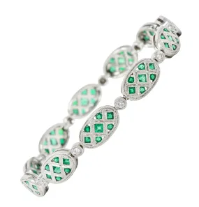 Contemporary 1.80 CTW Emerald Diamond 18 Karat White Gold Lattice Link Bracelet