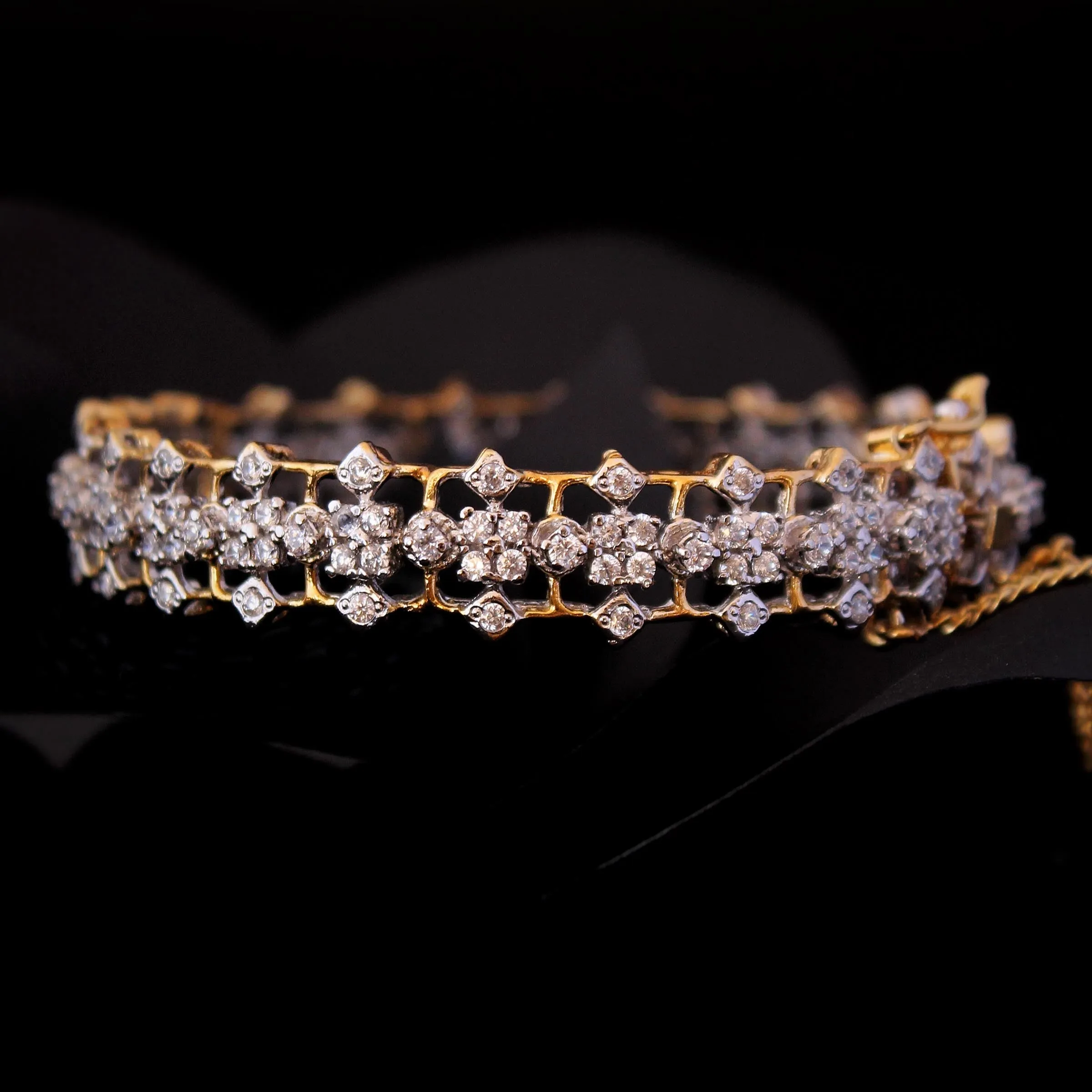 Diamond style Bangle