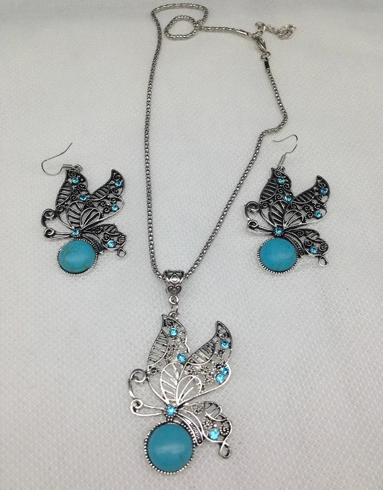 Exotic Butterfly Charm Necklace and Earring Set - Planderful Savanna Rhythms Collection