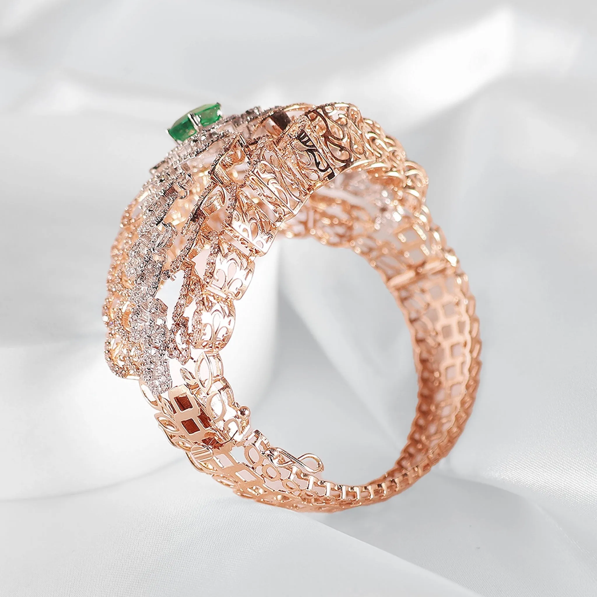 Ivana Royale Green Colombian Emerald Cathedral Paved Diamond Bracelet Bangle 18kt | Editor’s Pick