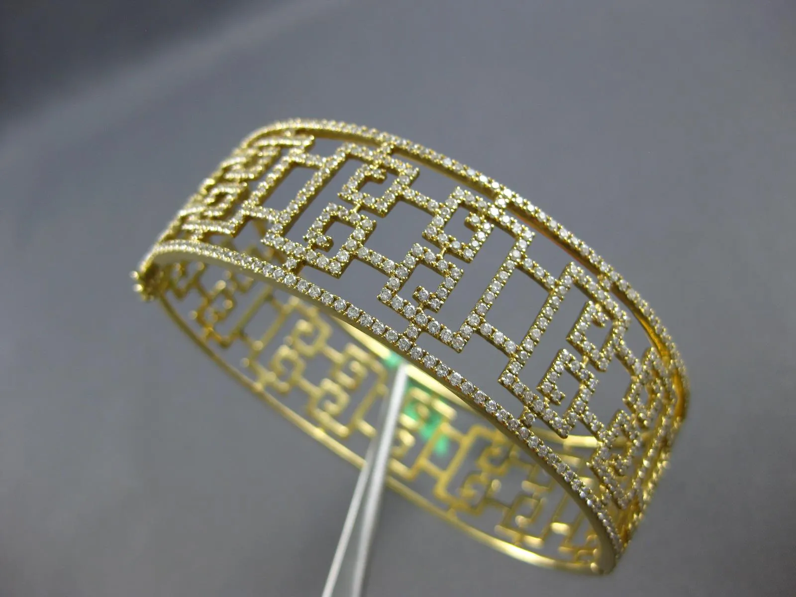 LARGE 3.47CT DIAMOND 18KT YELLOW GOLD 3D FILIGREE GREEK KEY CUFF BANGLE BRACELET