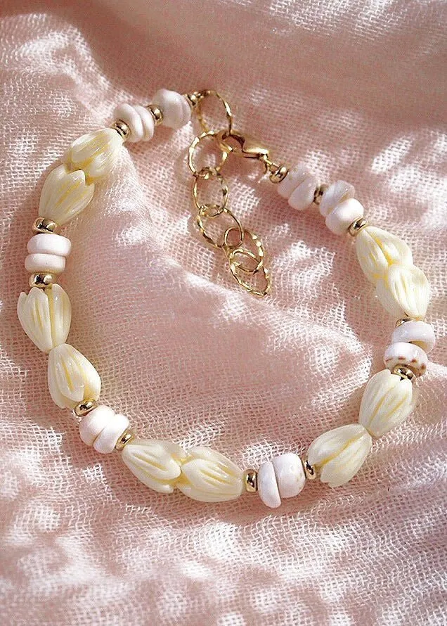 Pikake Puka Shell Bracelet - Me'e