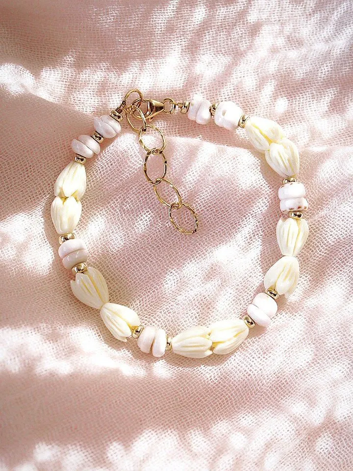 Pikake Puka Shell Bracelet - Me'e