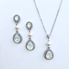 "Opal" - Pearl and Opal Bridal Jewelry Set