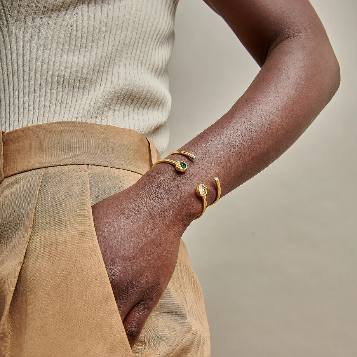 Victoria Textured Emerald Cuff